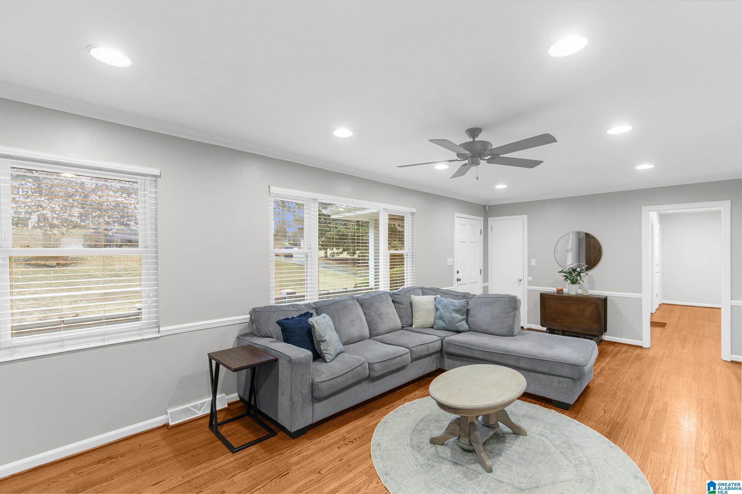 1549 Holly Road Birmingham, AL 35216 - Photo 4 of 49