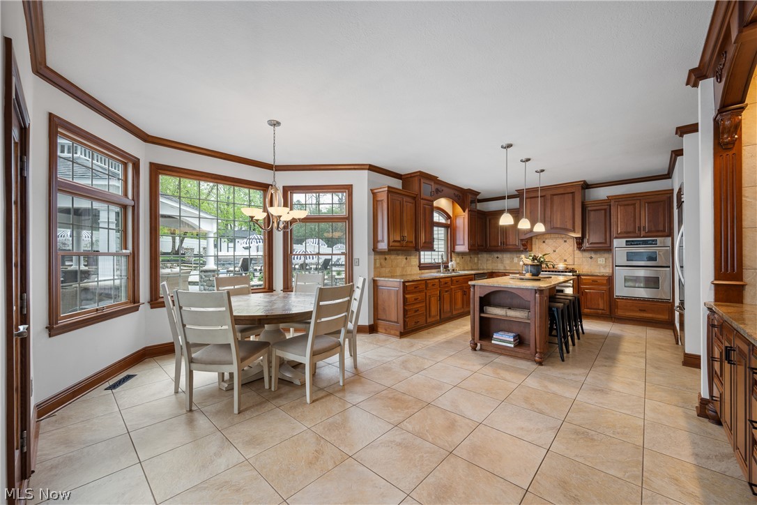 2515 Holgate Road Akron, OH 44313 - Photo 7 of 48