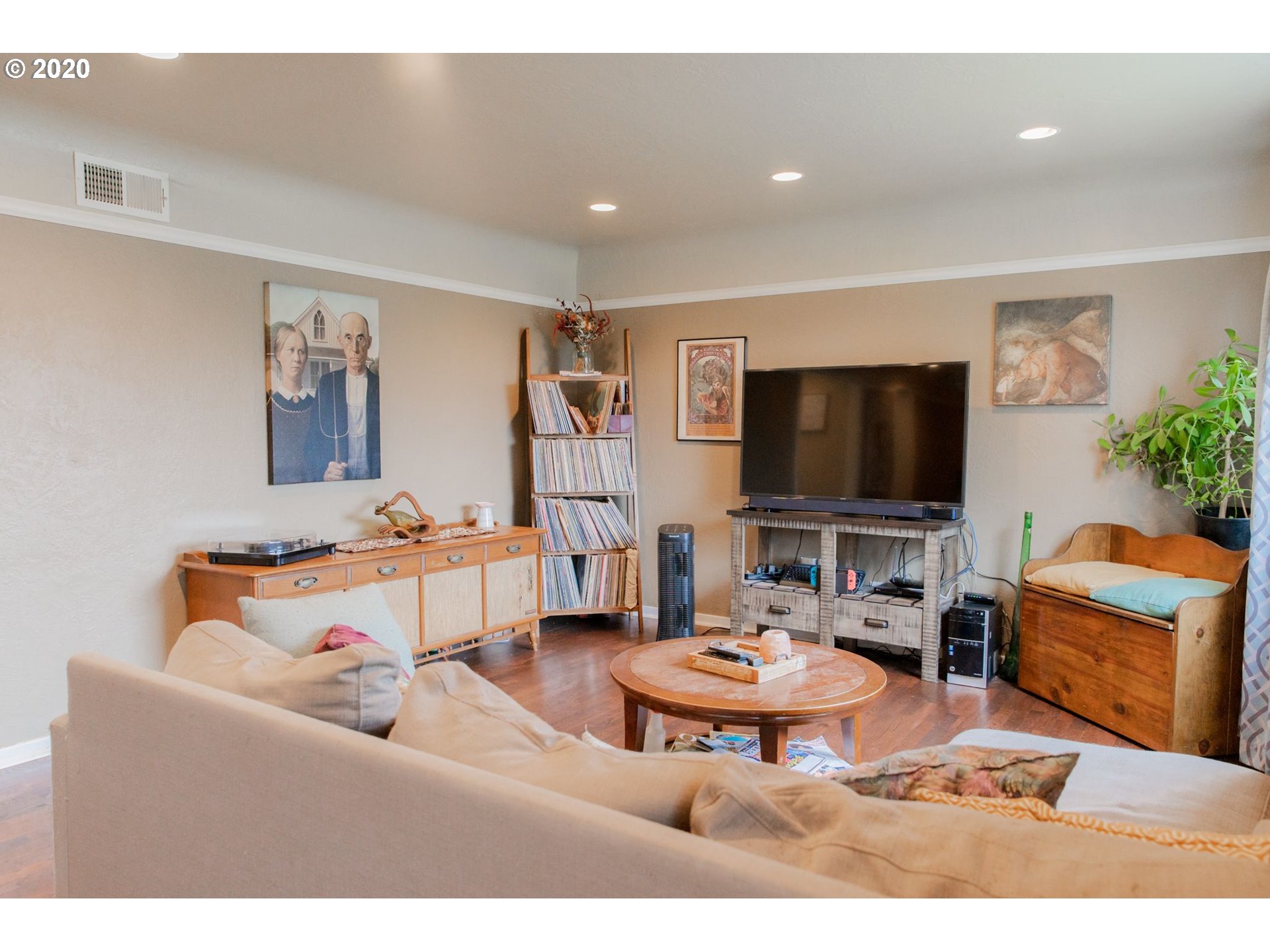 3351 Elmira Road Eugene, OR 97402 - Photo 4 of 17 Gallery Image 4