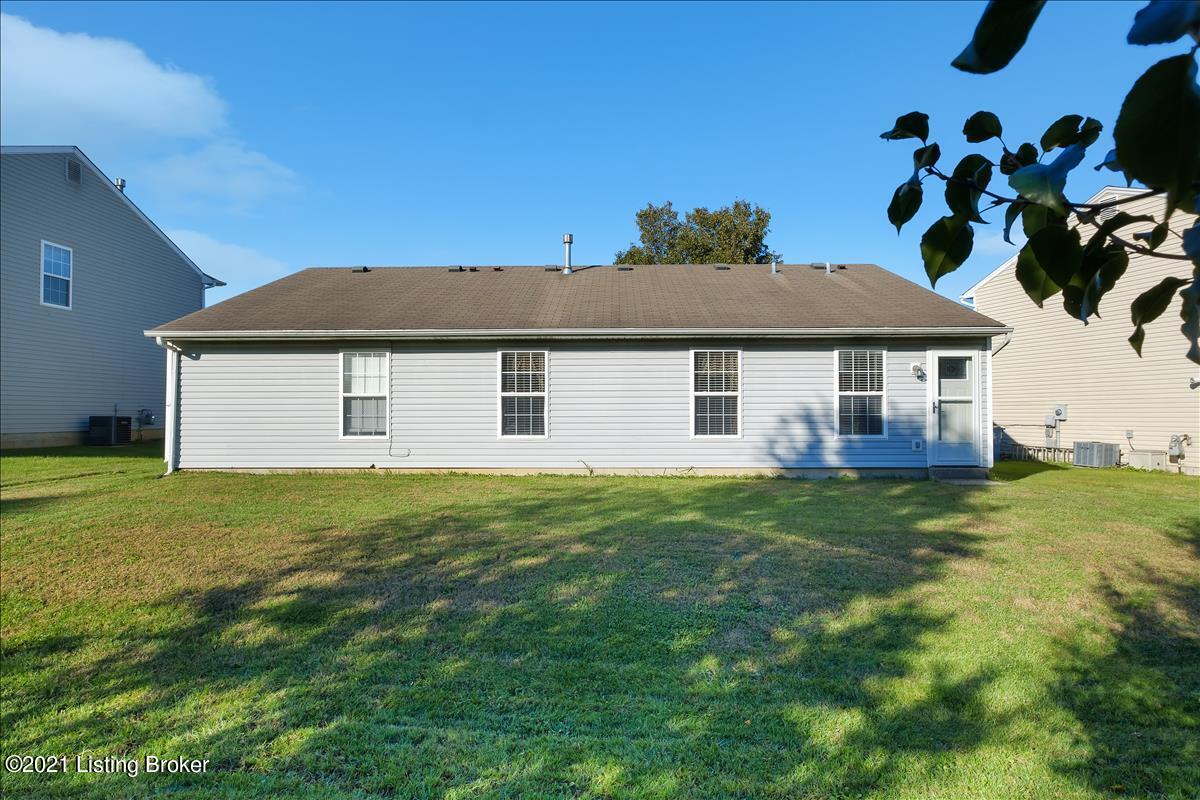 9731 Brooks Bend Road Louisville, KY 40258 - Photo 20 of 24 9731 Brooks Bend Rd-135