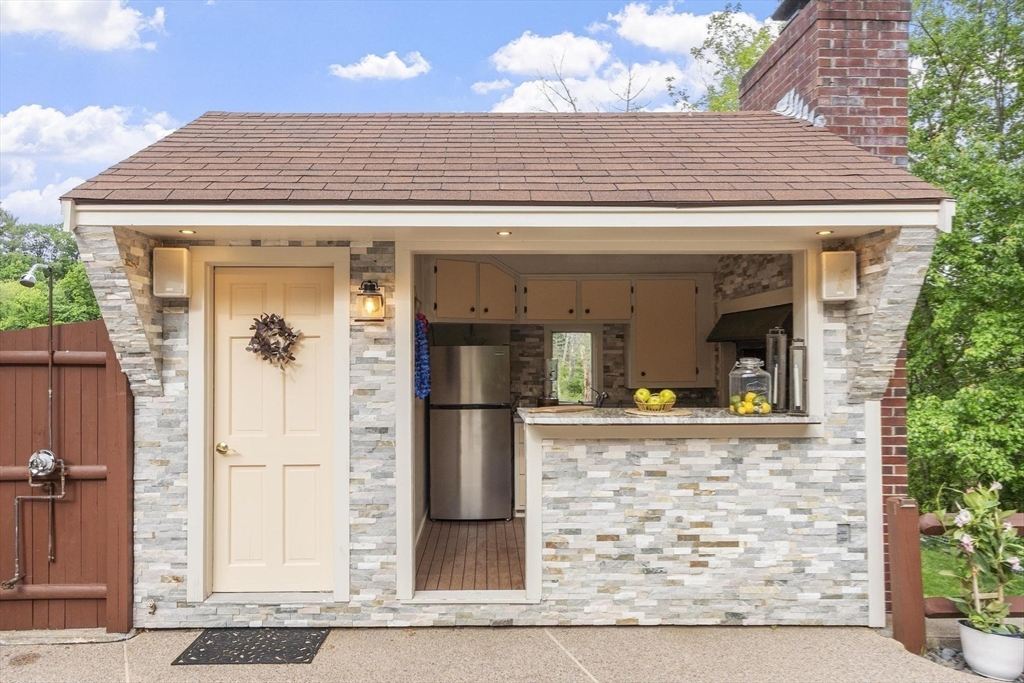 20 Seten Circle Andover, MA 01810 - Photo 36 of 41