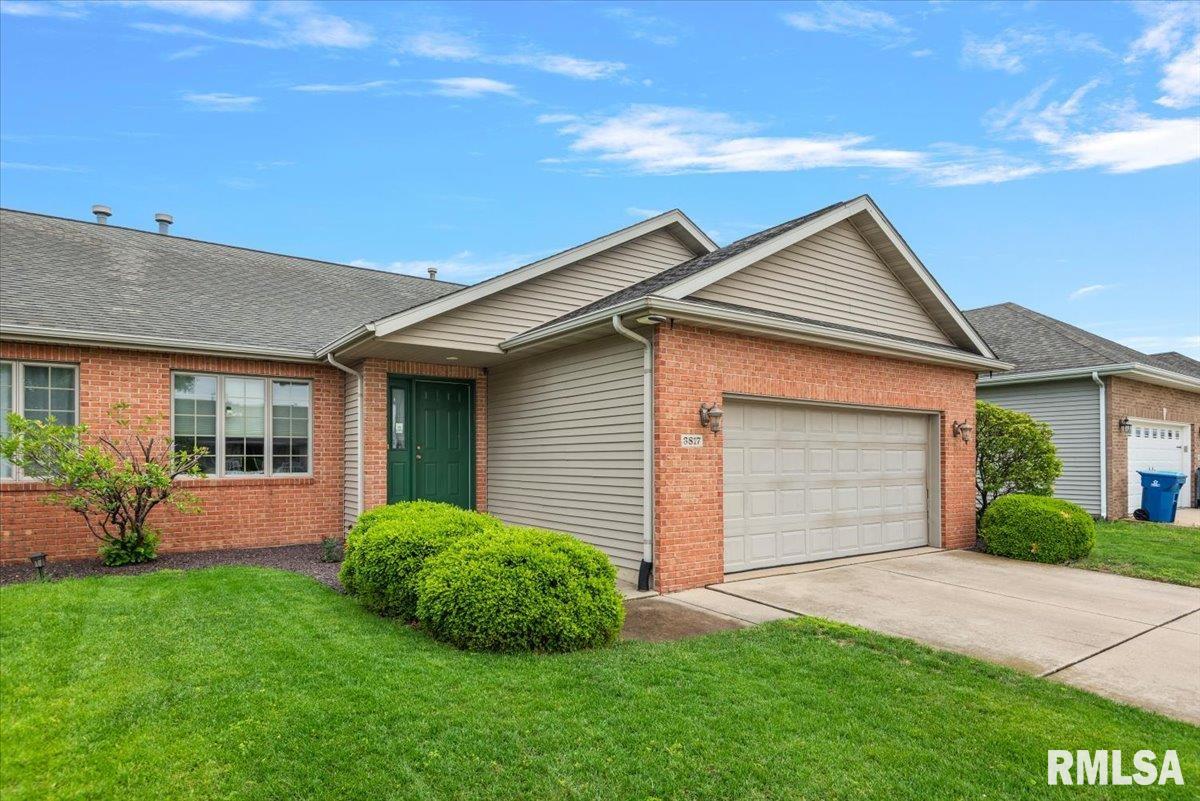 3817 Sugar Loaf Drive Springfield, IL 62711 - Photo 2 of 30