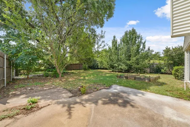 $441,500 | 2905 Lakewood Drive, Denton, TX 76207