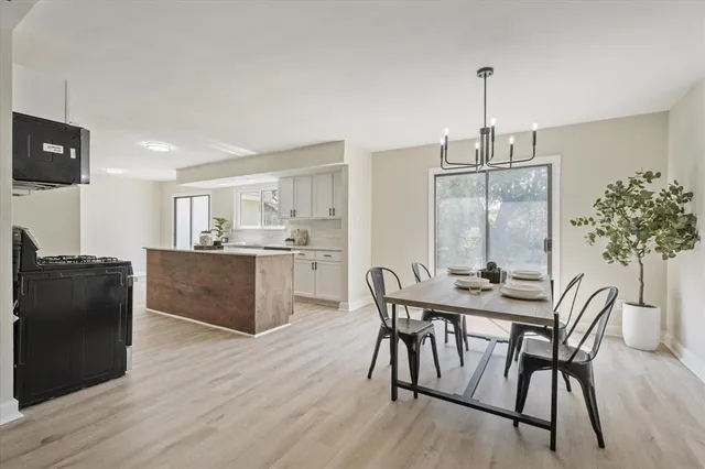 $441,500 | 2905 Lakewood Drive, Denton, TX 76207