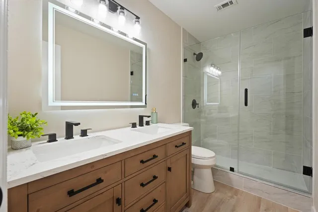 $441,500 | 2905 Lakewood Drive, Denton, TX 76207