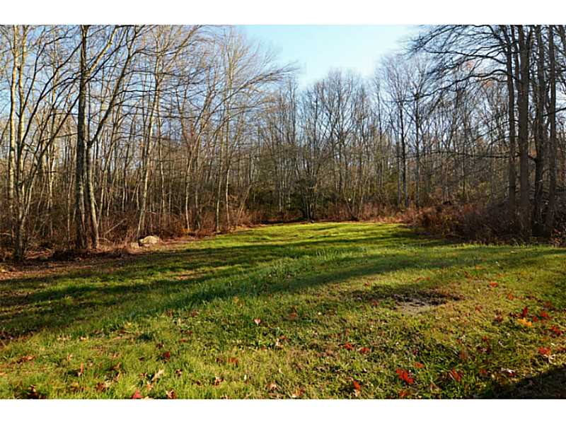 1109 E Road Tiverton, RI 02878 - Photo 3 of 24 Yard/Garden.