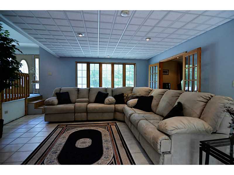 1109 E Road Tiverton, RI 02878 - Photo 4 of 24 Den/Family/Great Room.