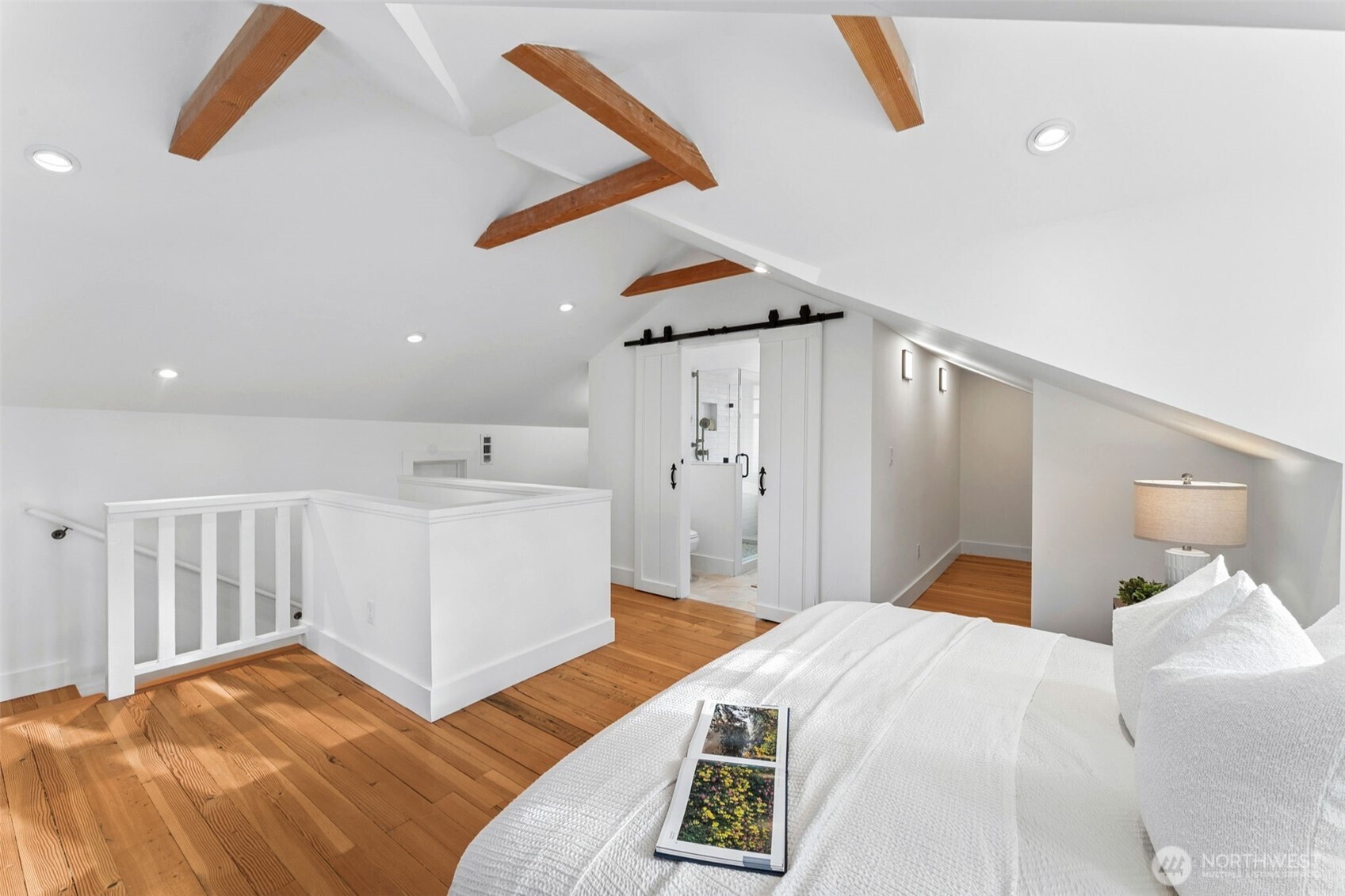 6010 49th Avenue Southwest Seattle, WA 98136 - Photo 13 of 32