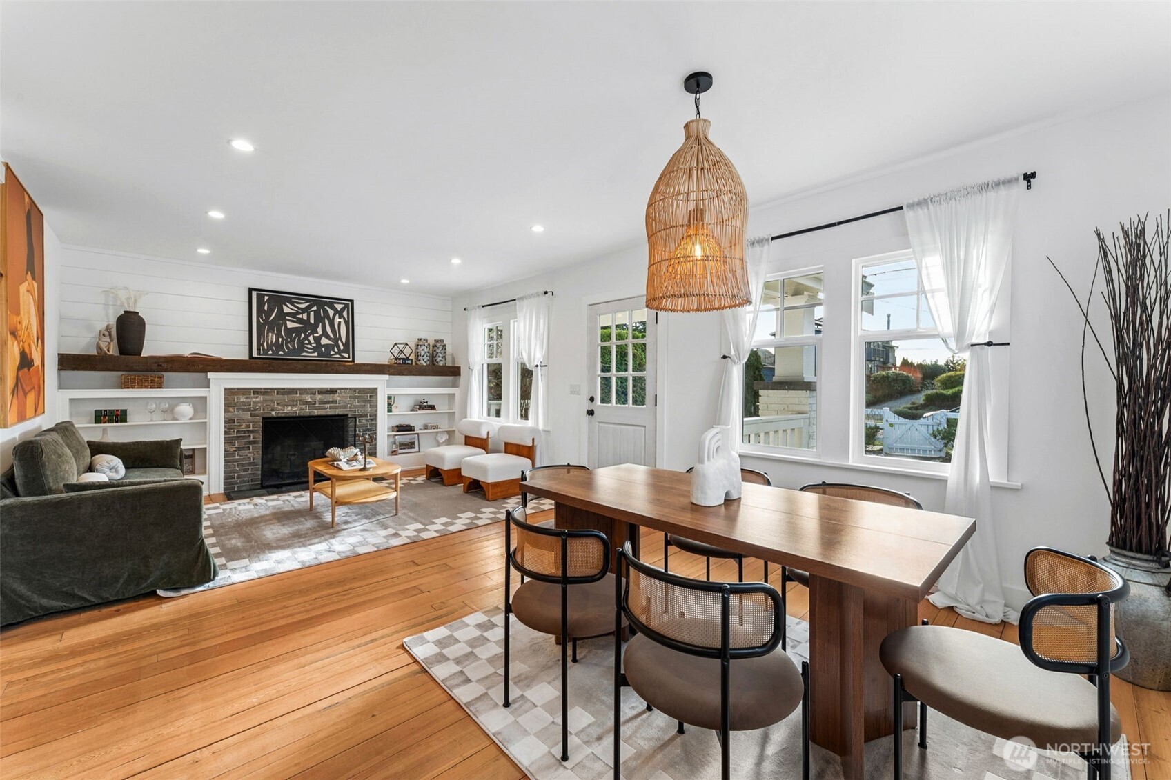 6010 49th Avenue Southwest Seattle, WA 98136 - Photo 6 of 32