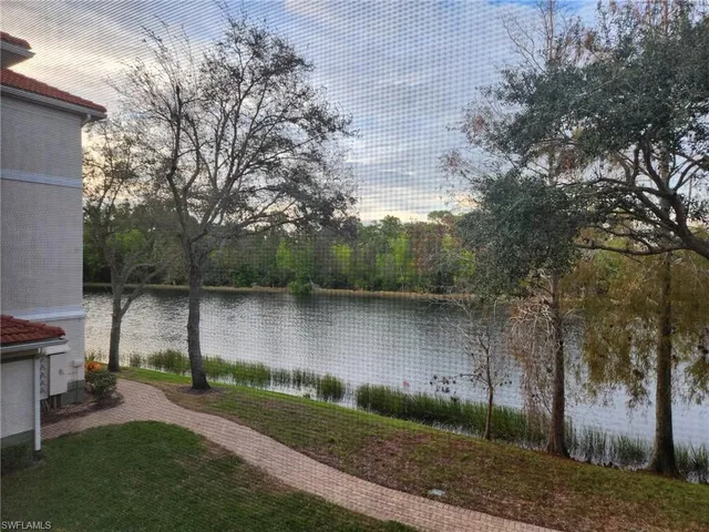 $1,550 | 23560 Walden Center Drive, Unit 207, Estero, FL 34134