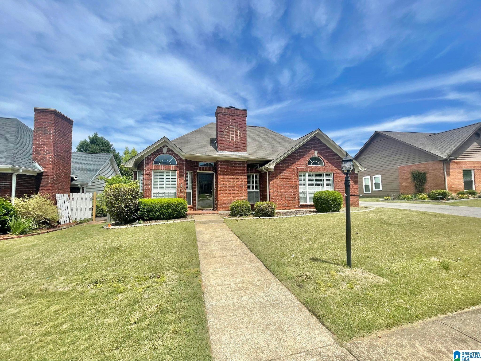 114 Braxton Way Pelham, AL 35124 - Photo 2 of 26