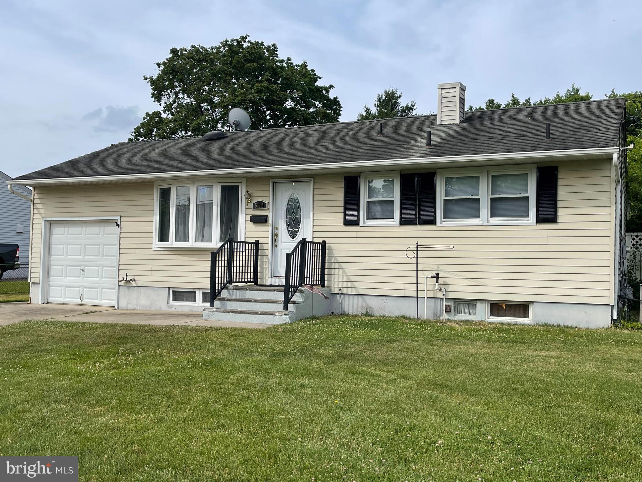 564 Lehigh Road Wenonah, NJ 08090 - Photo 1 of 14