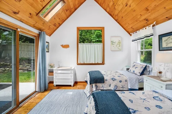 $9,500 | 155 Skiff Avenue, Tisbury, MA 02568