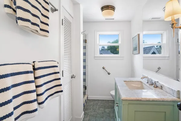 $9,500 | 155 Skiff Avenue, Tisbury, MA 02568