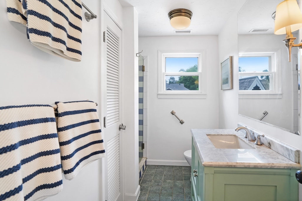 155 Skiff Avenue Tisbury, MA 02568 - Photo 18 of 21