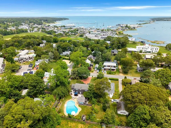 $9,500 | 155 Skiff Avenue, Tisbury, MA 02568