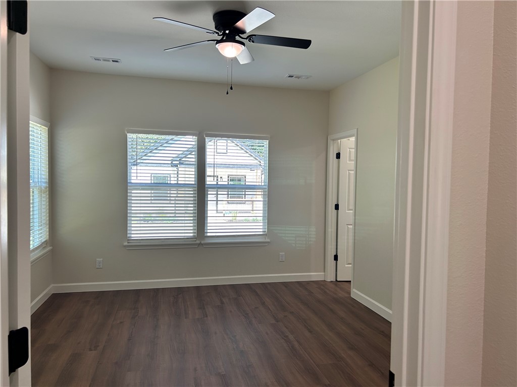 206 West Maple Avenue, Unit B Springdale, AR 72764 - Photo 9 of 18 Gallery Image 9