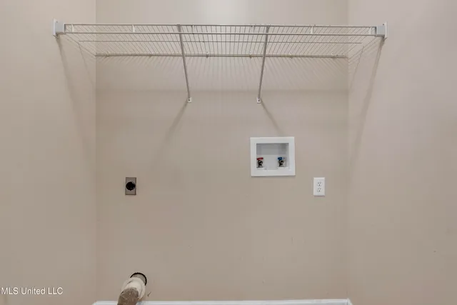 $245,000 | 124 Oakleigh Drive, Batesville, MS 38606