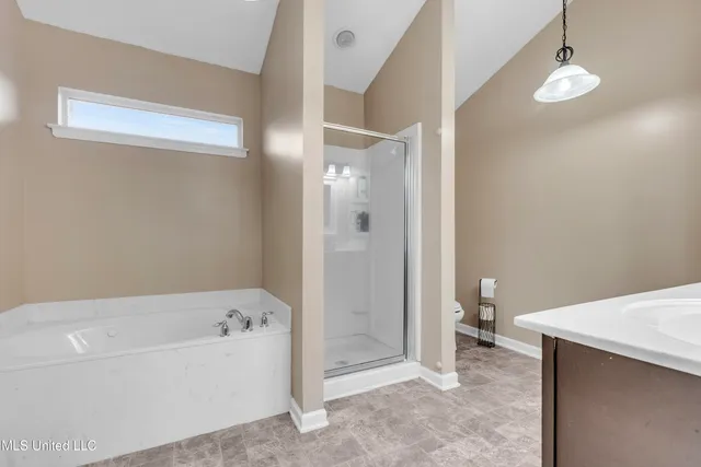 $245,000 | 124 Oakleigh Drive, Batesville, MS 38606