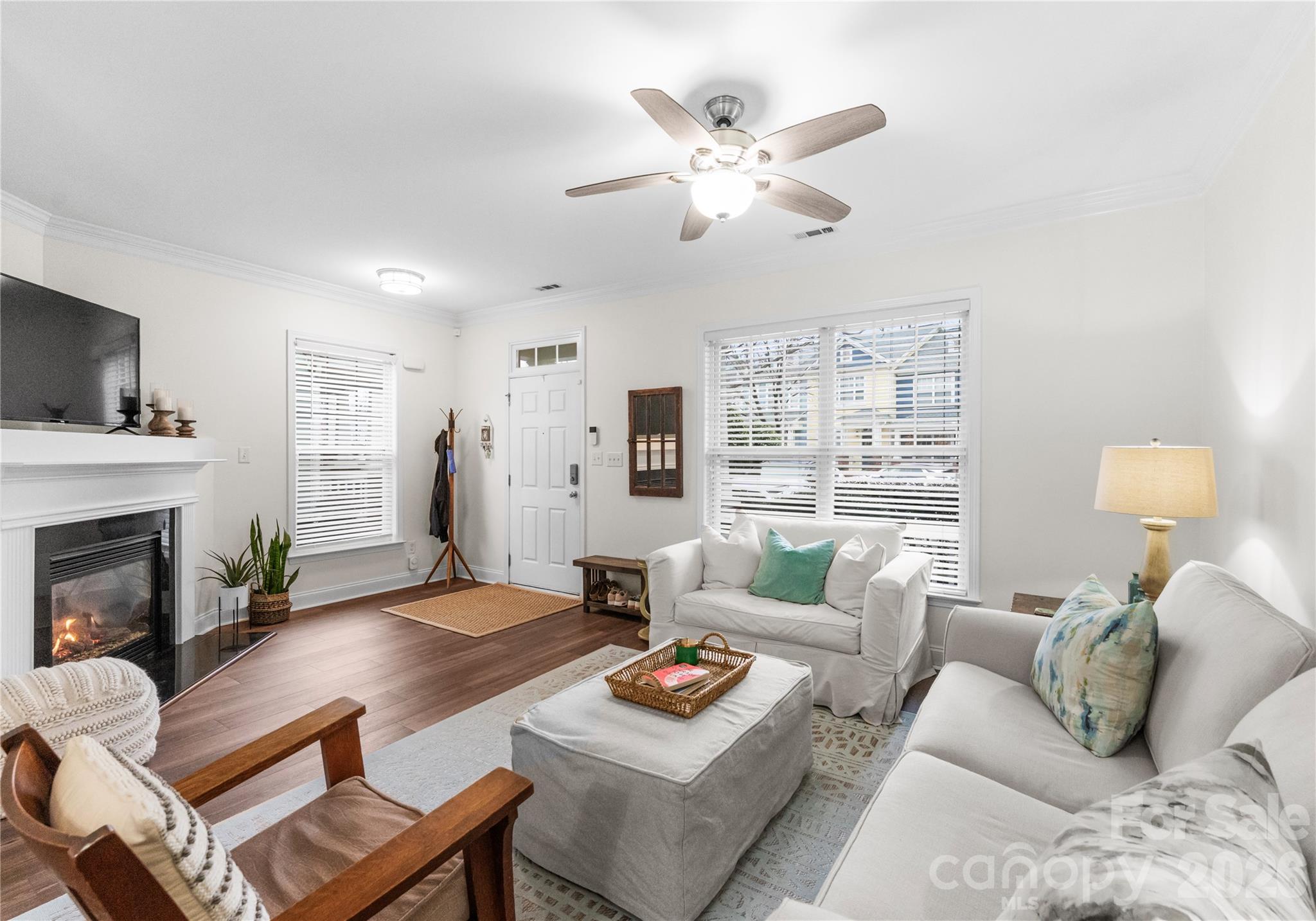 237 Hurston Circle Charlotte, NC 28208 - Photo 5 of 45