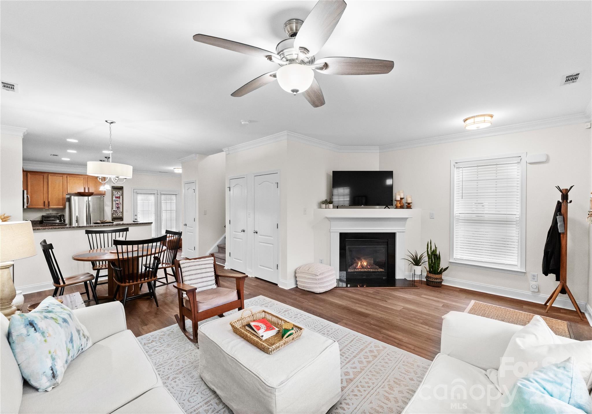 237 Hurston Circle Charlotte, NC 28208 - Photo 7 of 45