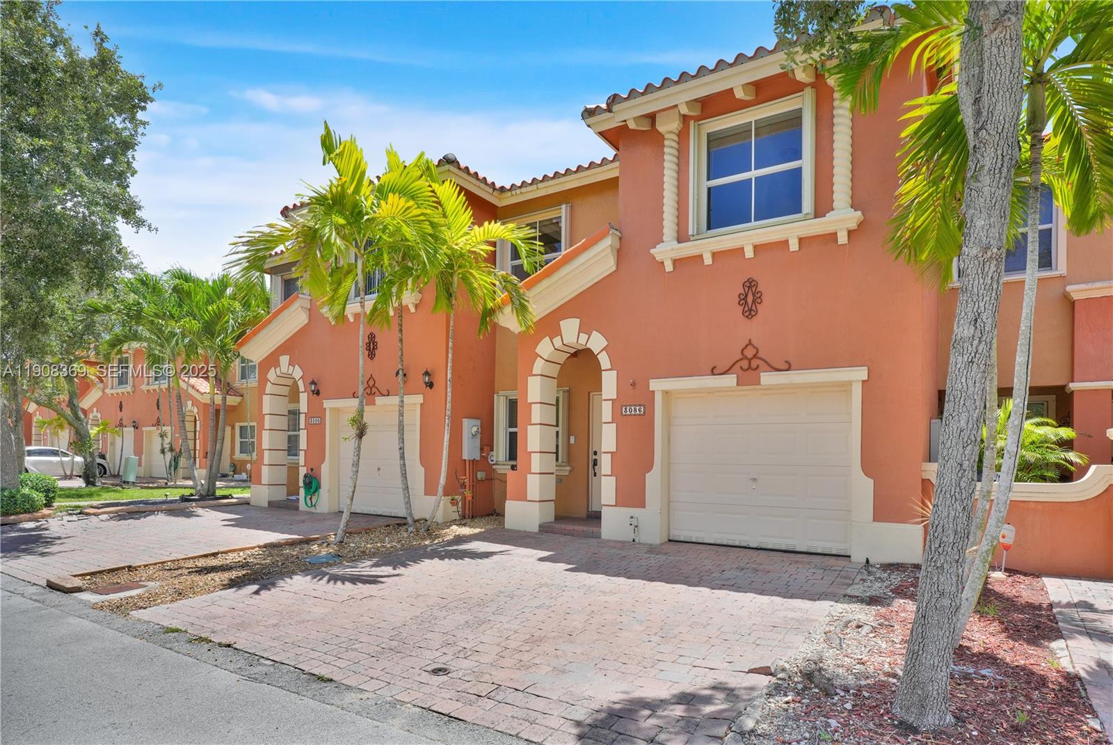 3086 Southwest 153rd Path Miami, FL 33185 - Photo 2 of 18 Gallery Image 2