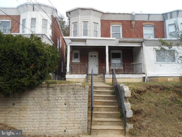 915 Ridge Avenue Darby, PA 19023 - Photo 1 of 21 front
