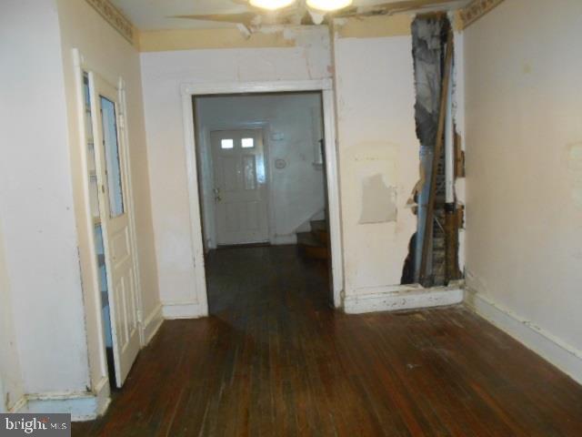 915 Ridge Avenue Darby, PA 19023 - Photo 4 of 21 dining room
