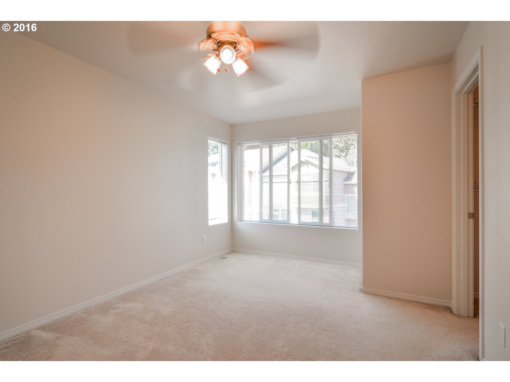 14182 Southwest Barrows Road, Unit 4 Tigard, OR 97223 - Photo 18 of 32 Gallery Image 18