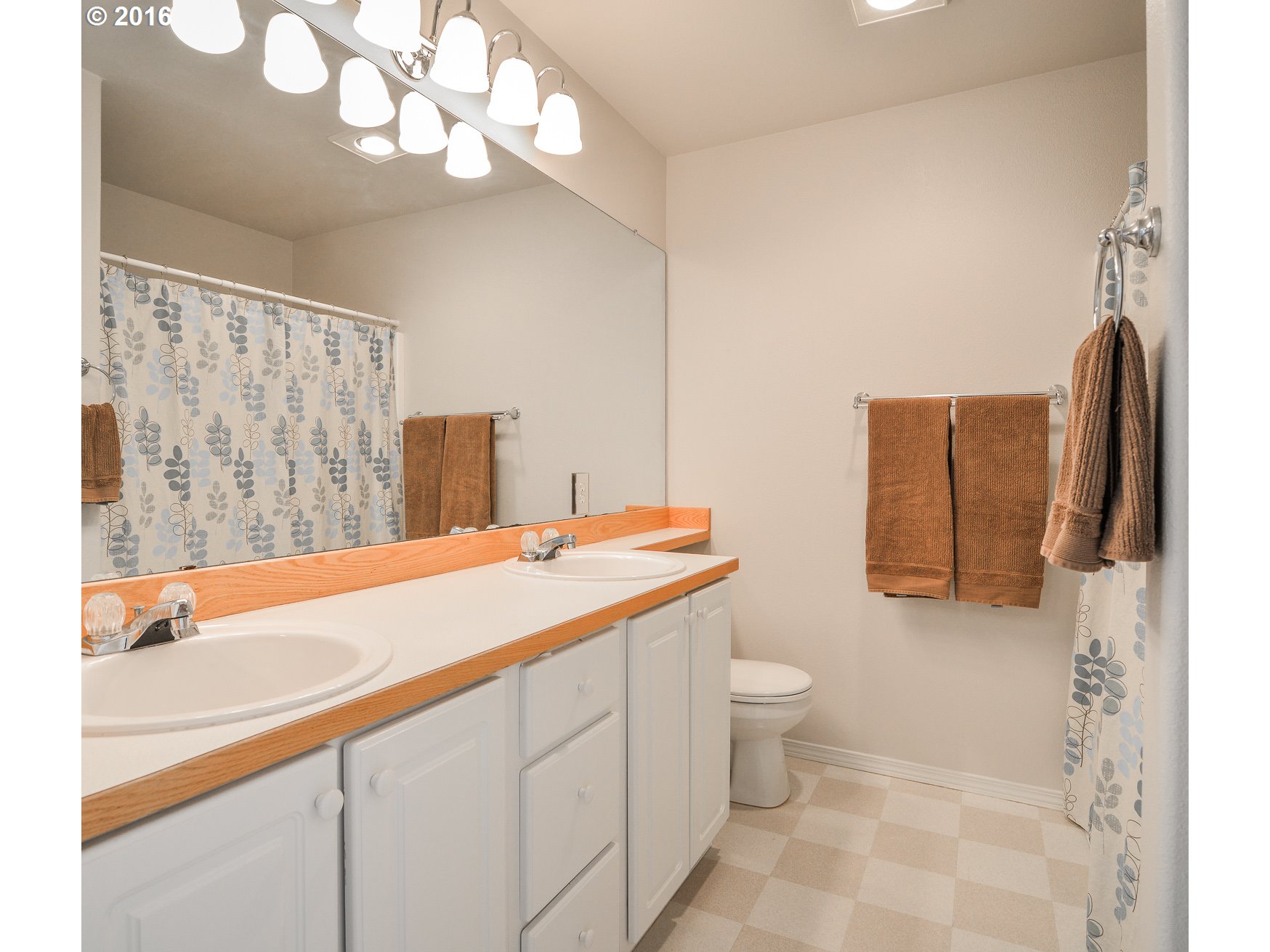 14182 Southwest Barrows Road, Unit 4 Tigard, OR 97223 - Photo 21 of 32 Gallery Image 21