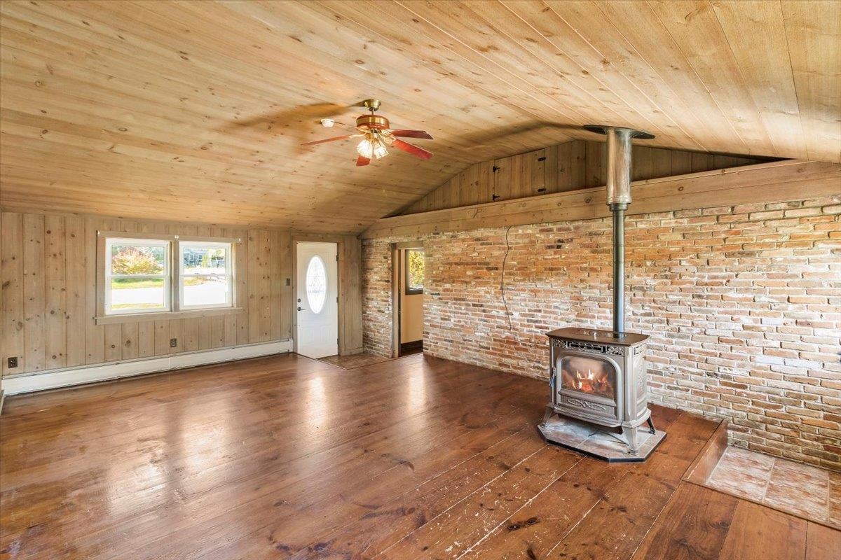 2842 Vermont Rte 7a Shaftsbury, VT 05262 - Photo 17 of 44 Gallery Image 17