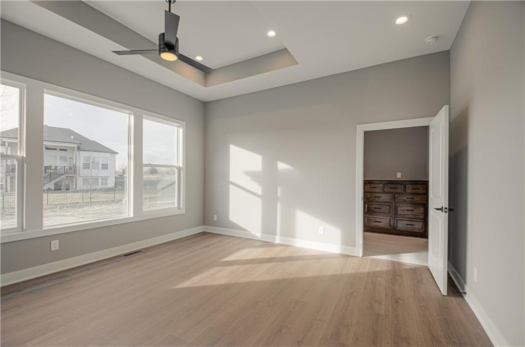 4628 Southwest Robinson Drive Lee's Summit, MO 64083 - Photo 14 of 39