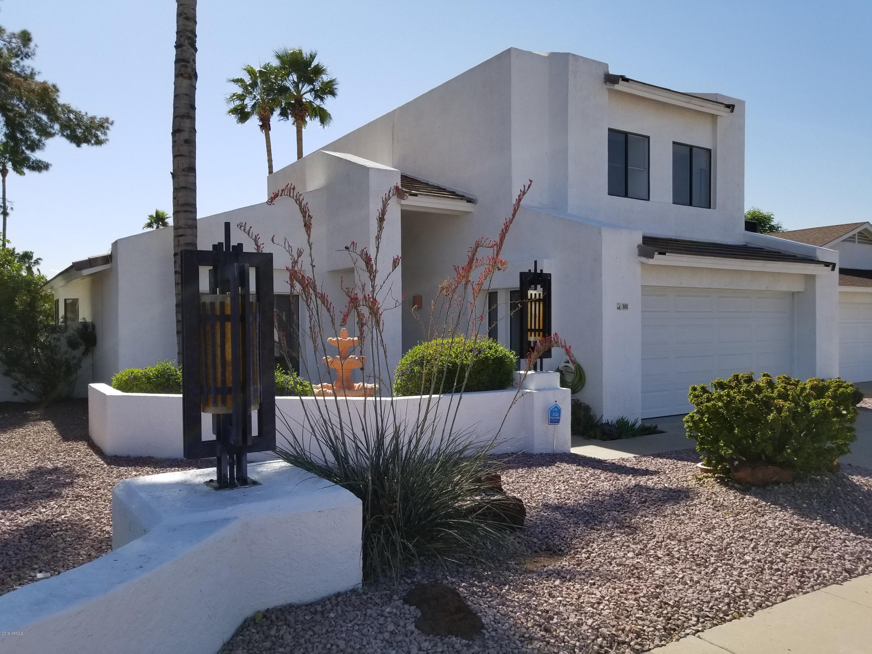 301 West Grandview Road Phoenix, AZ 85023 - Photo 1 of 15 a view of outdoor space yard and patio