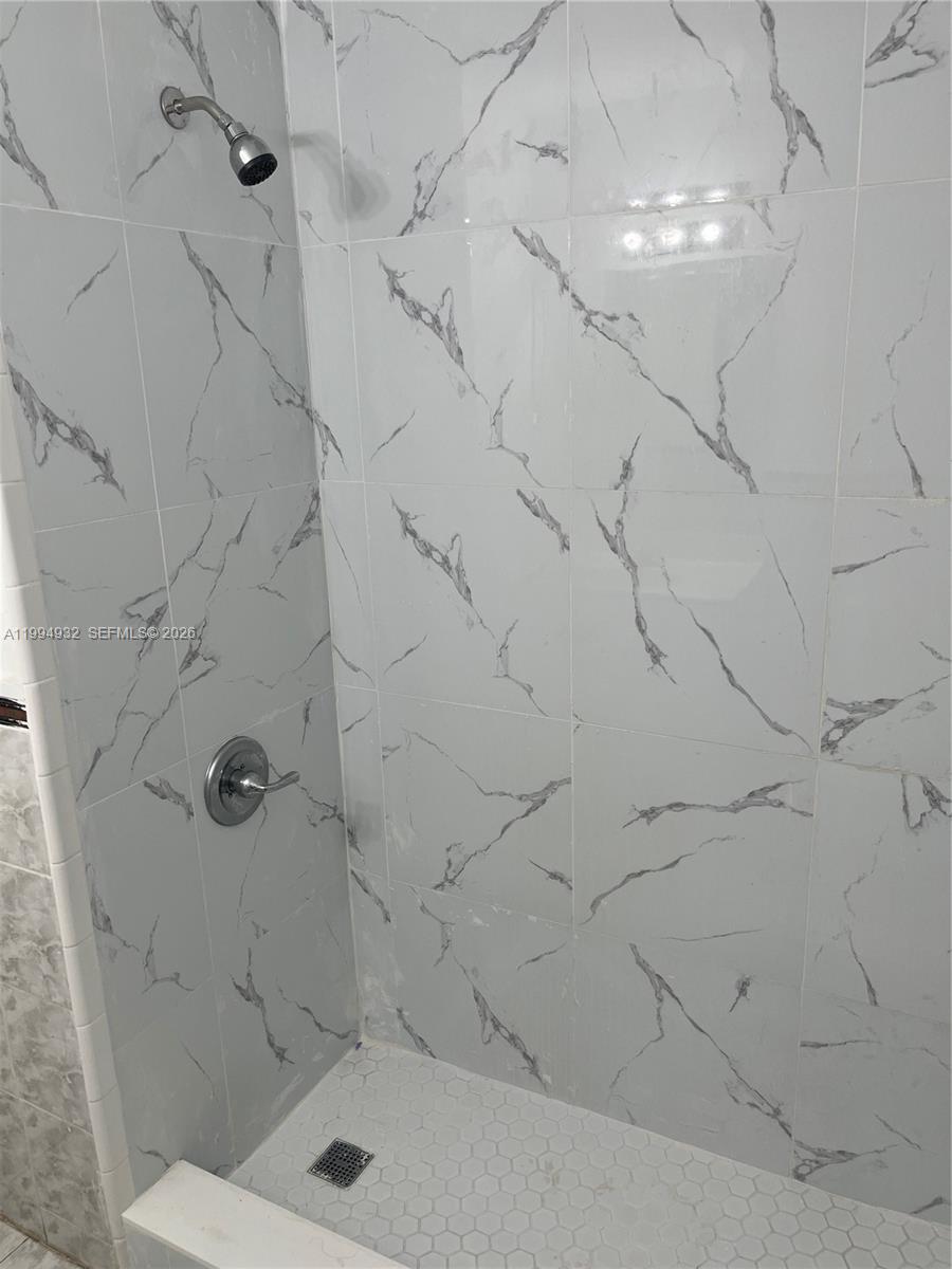 8031 Northwest 8th Street, Unit 13 Miami, FL 33126 - Photo 16 of 20