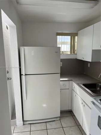 $2,300 | 8031 Northwest 8th Street, Unit 13, Miami, FL 33126