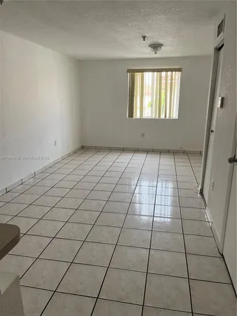$2,300 | 8031 Northwest 8th Street, Unit 13, Miami, FL 33126
