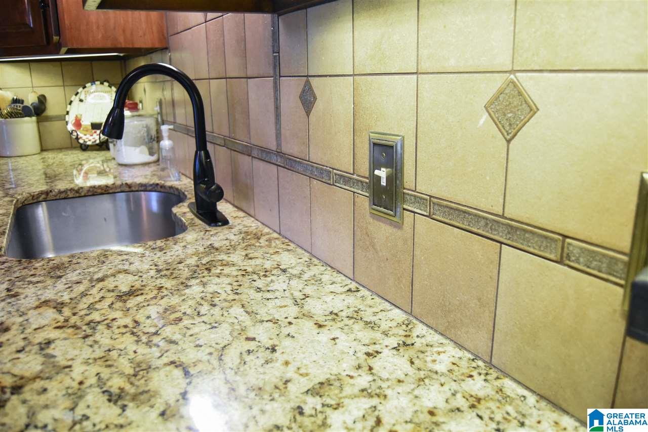 1216 Valleywood Road Oxford, AL 36203 - Photo 10 of 49