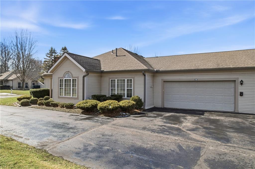 76 Stone Ridge Boulevard Hermitage, PA 16148 - Photo 2 of 33