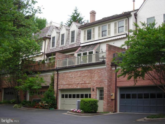 2681 Marcey Road Arlington, VA 22207 - Photo 1 of 27 Exterior (Main)