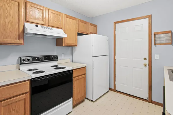 $218,000 | 12256 Killdeer Street Northwest, Unit 1403, Coon Rapids, MN 55448