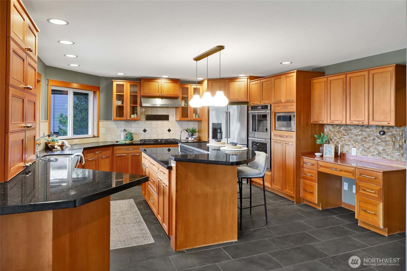 4704 Raptor Lane Bellingham, WA 98229 - Photo 10 of 40 Gallery Image 10