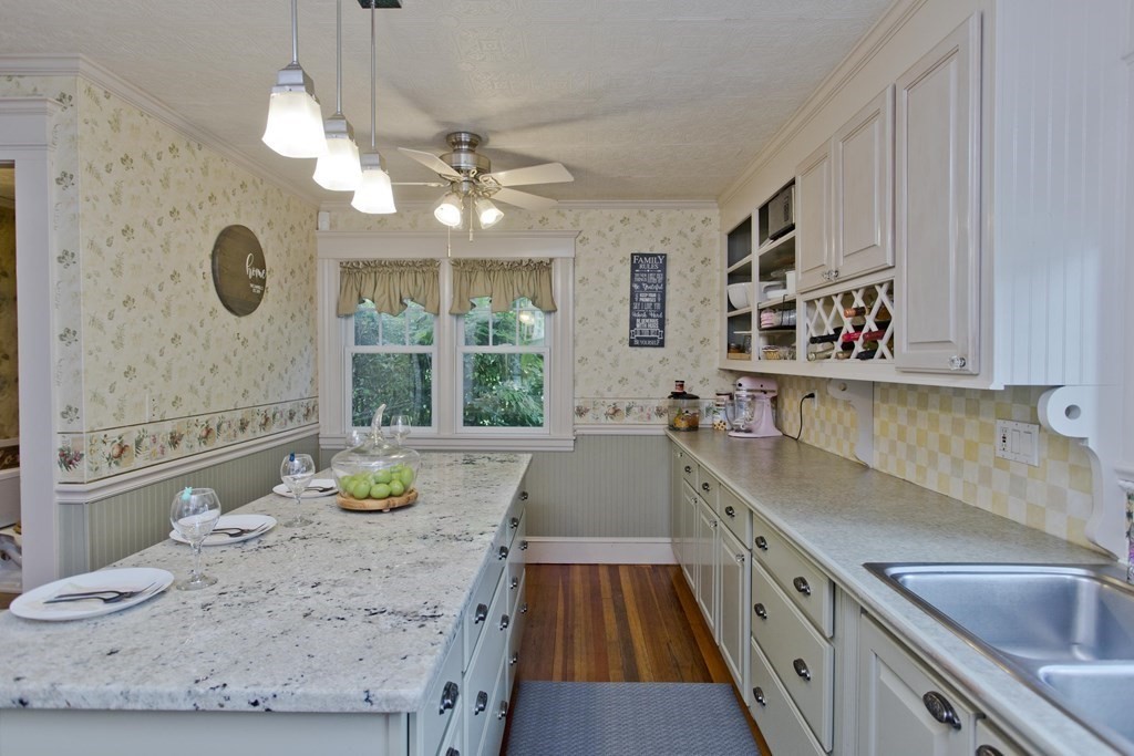 85 Belvidere Street Springfield, MA 01108 - Photo 11 of 42 Gallery Image 11
