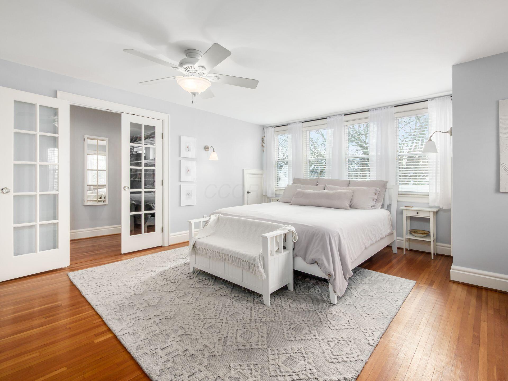124 Fallis Road Columbus, OH 43214 - Photo 25 of 63 Primary Bedroom w/fireplace, en-suite full bath w/walk-in closet & 2nd Floor Laundry