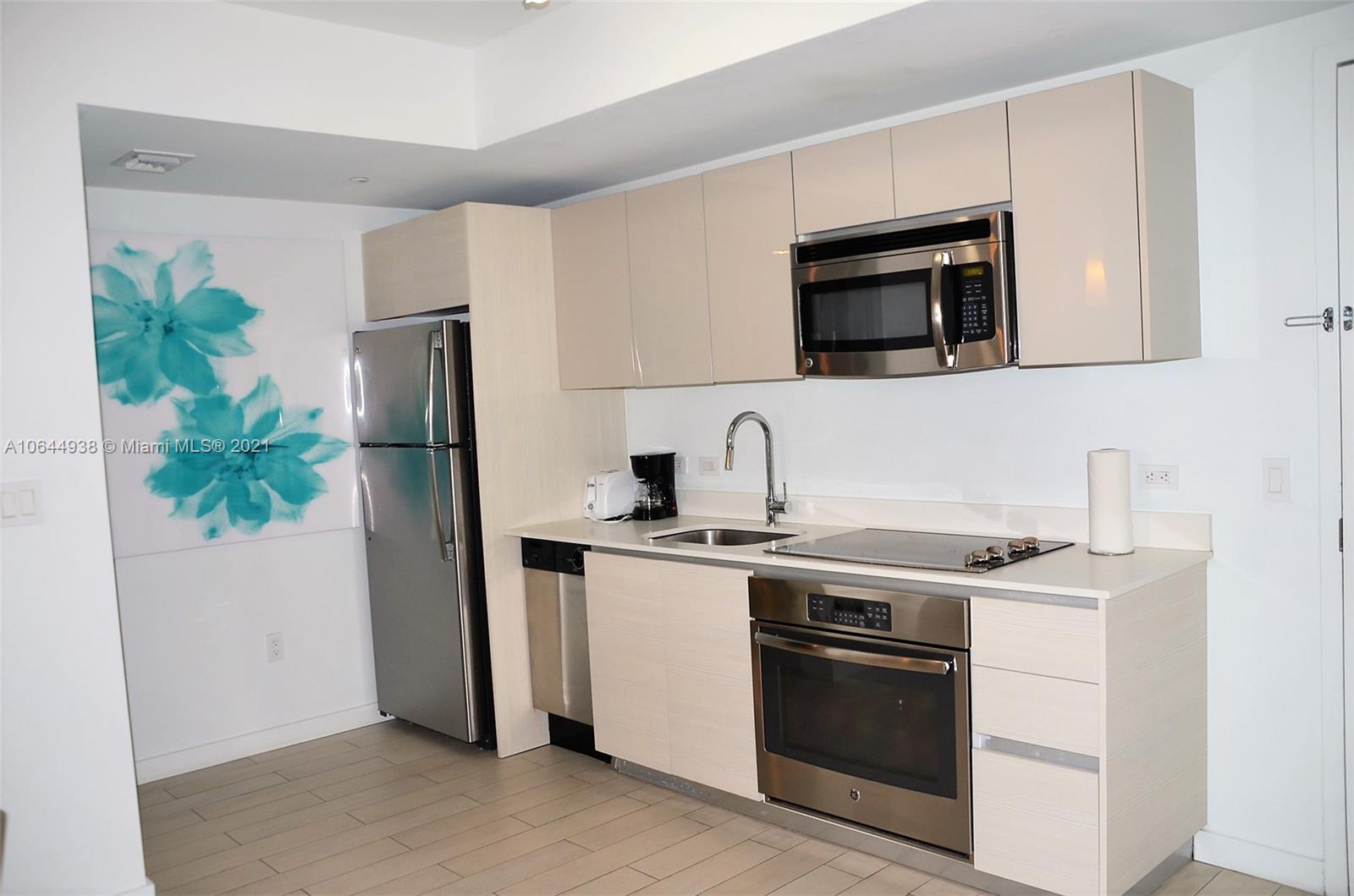 2602 East Hallandale Beach Boulevard, Unit R1009 Hallandale Beach, FL 33009 - Photo 13 of 38