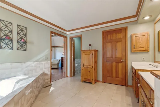 $460,000 | 604 Darrow Court, Warrensburg, MO 64093