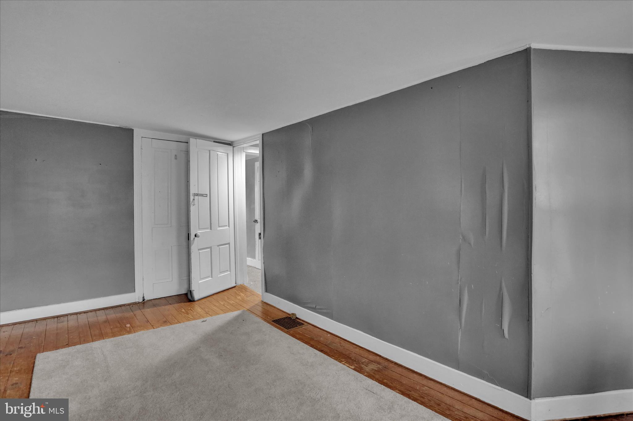 320 South Baumstown Road Birdsboro, PA 19508 - Photo 20 of 43 a view of room with walk in closet