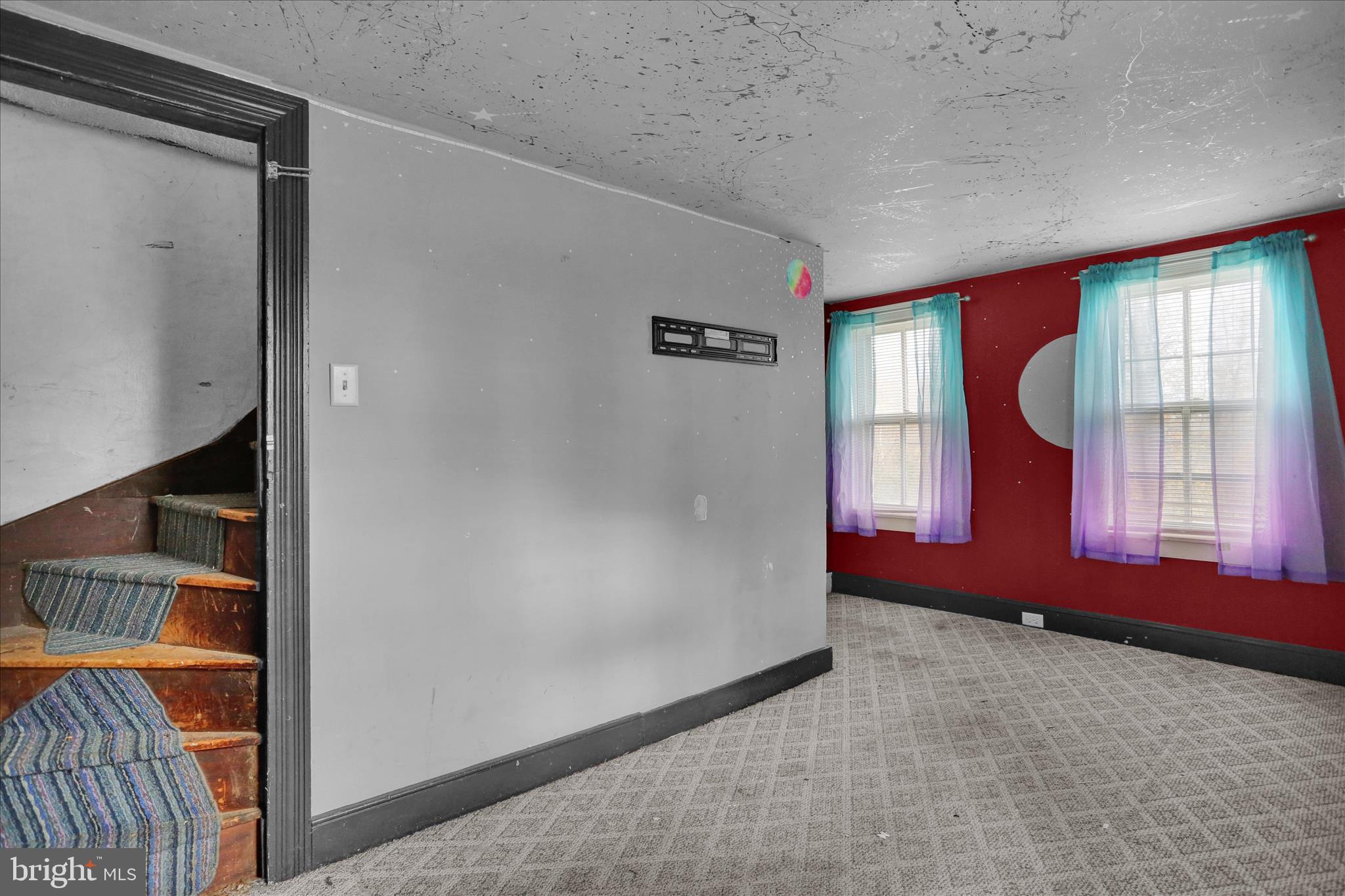 320 South Baumstown Road Birdsboro, PA 19508 - Photo 27 of 43 an empty room with windows