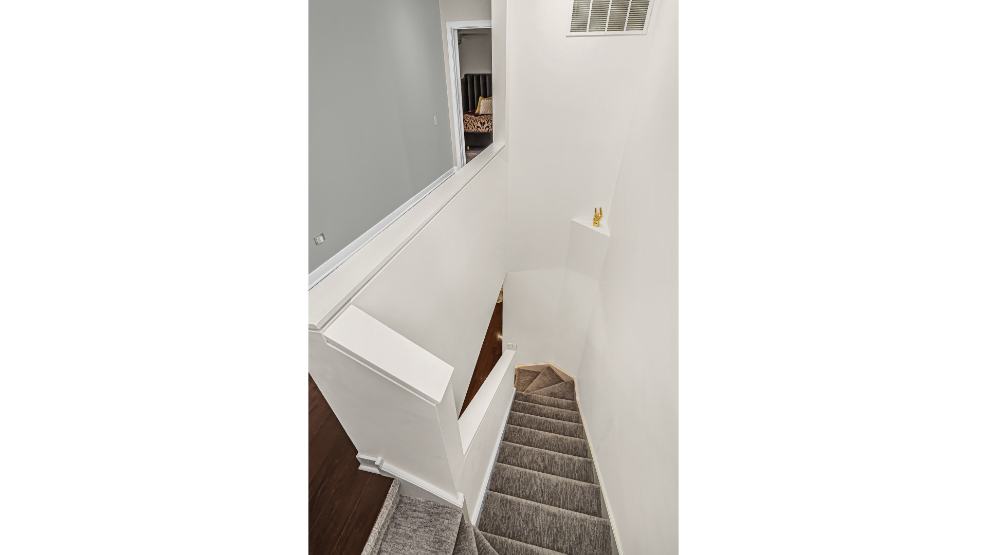 222 South Racine Avenue, Unit 404 Chicago, IL 60607 - Photo 17 of 36 a view of a hallway with windows