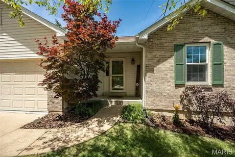 $375,000 | 1167 Winter Park Drive, Fenton, MO 63026