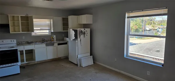 $990 | 5130 Chapman Street, Unit 4, Houston, TX 77009